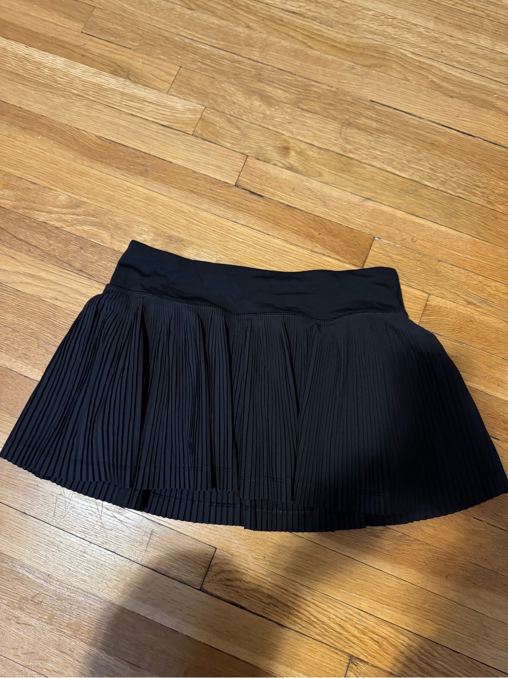 lululemon - Black Pleated Tennis Skirt